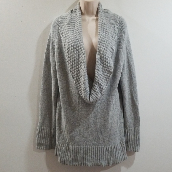 Old navy women's gray XL cowl neck sweater - Picture 3 of 8